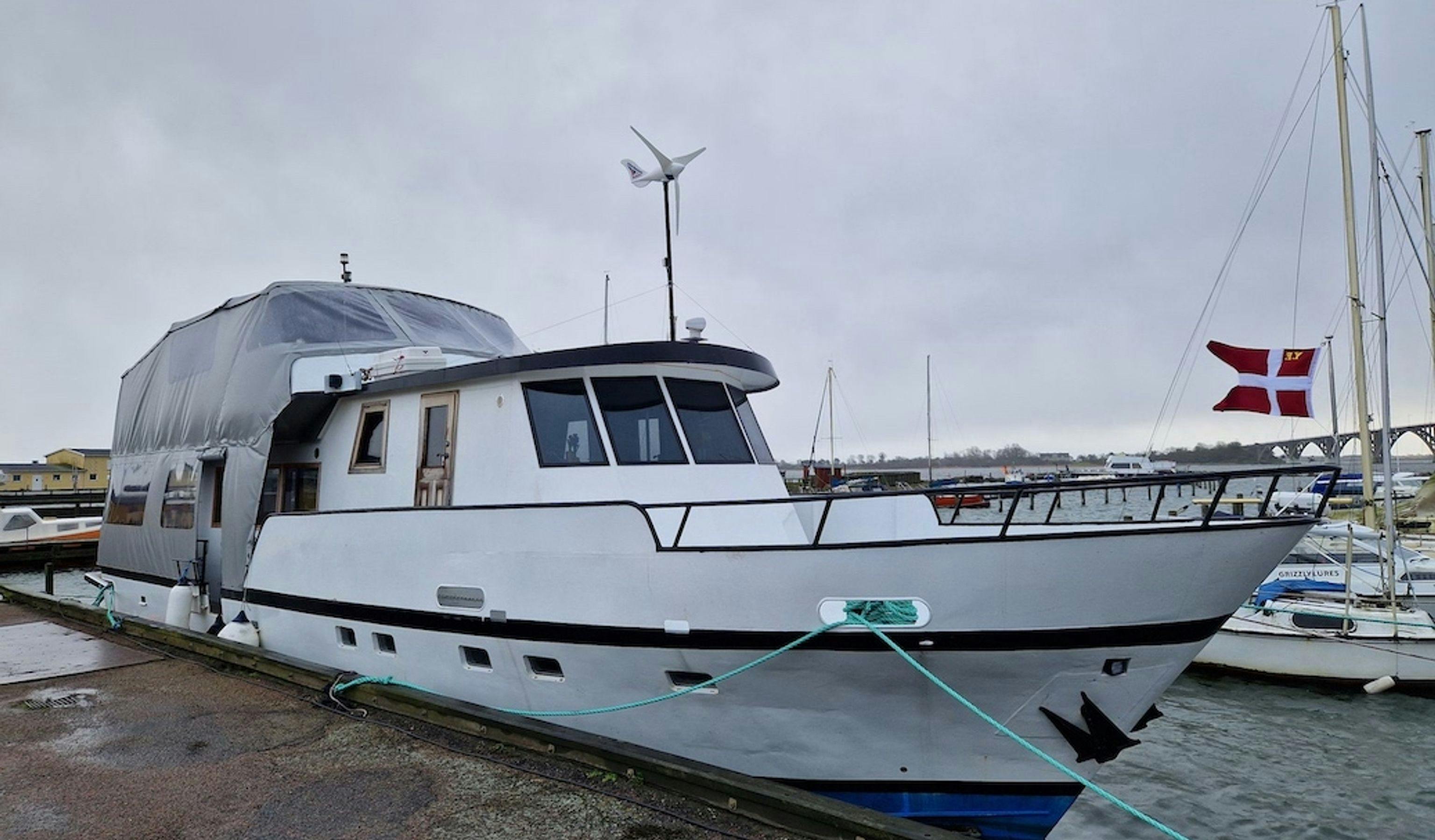 Nautica S - Totalrenoveret beboelsesbåd/ husbåd