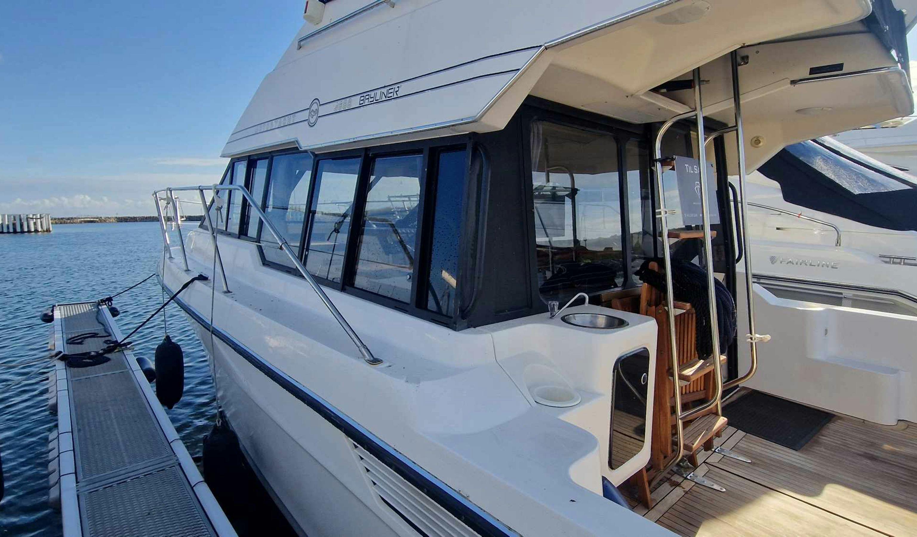 Bayliner 3688 Flybridge