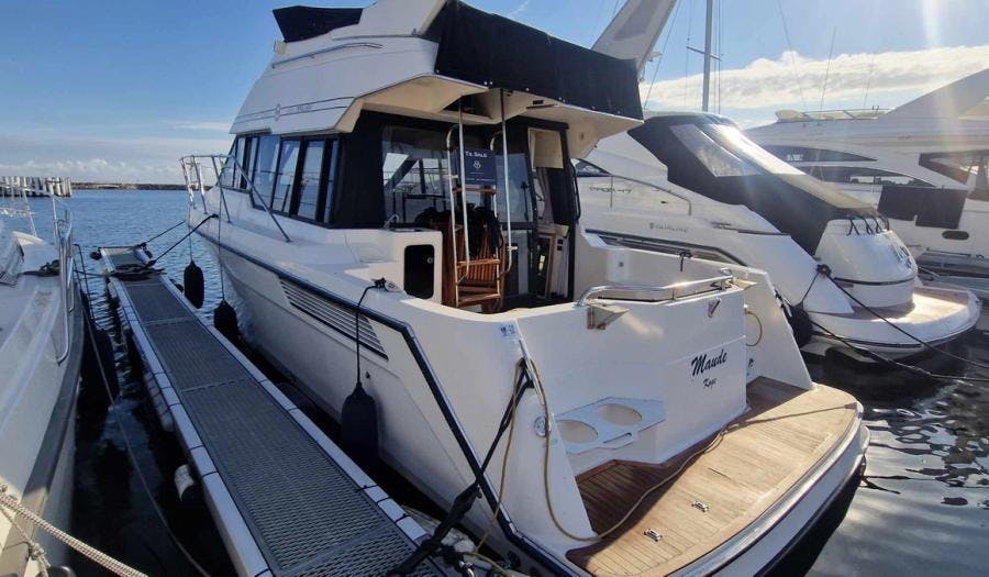 Bayliner 3688 Flybridge